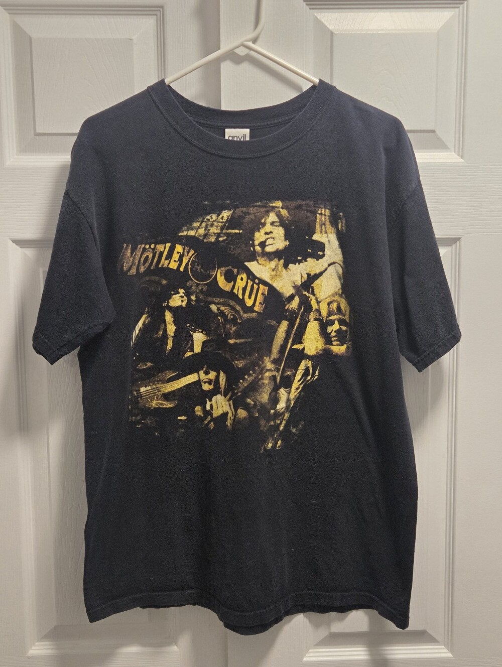 2005 Motley Crue Carnival Of Sins Tour Graphic Tee - Size Large